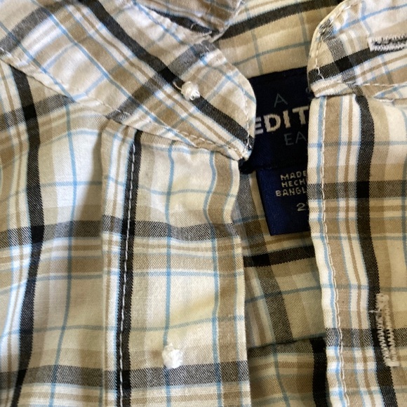 Basic Editions Blue and White Casual Button Down Shirt - Picture 5 of 5